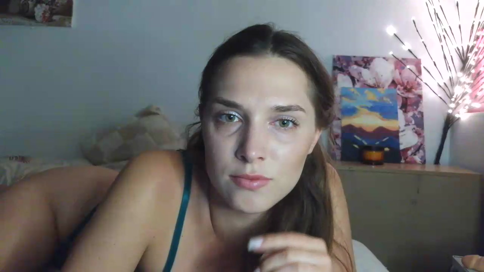 Gallery image thumbnail from HaleyReed's myfreecams stream on, 06/22/2026, 13:07 image 5 of 20