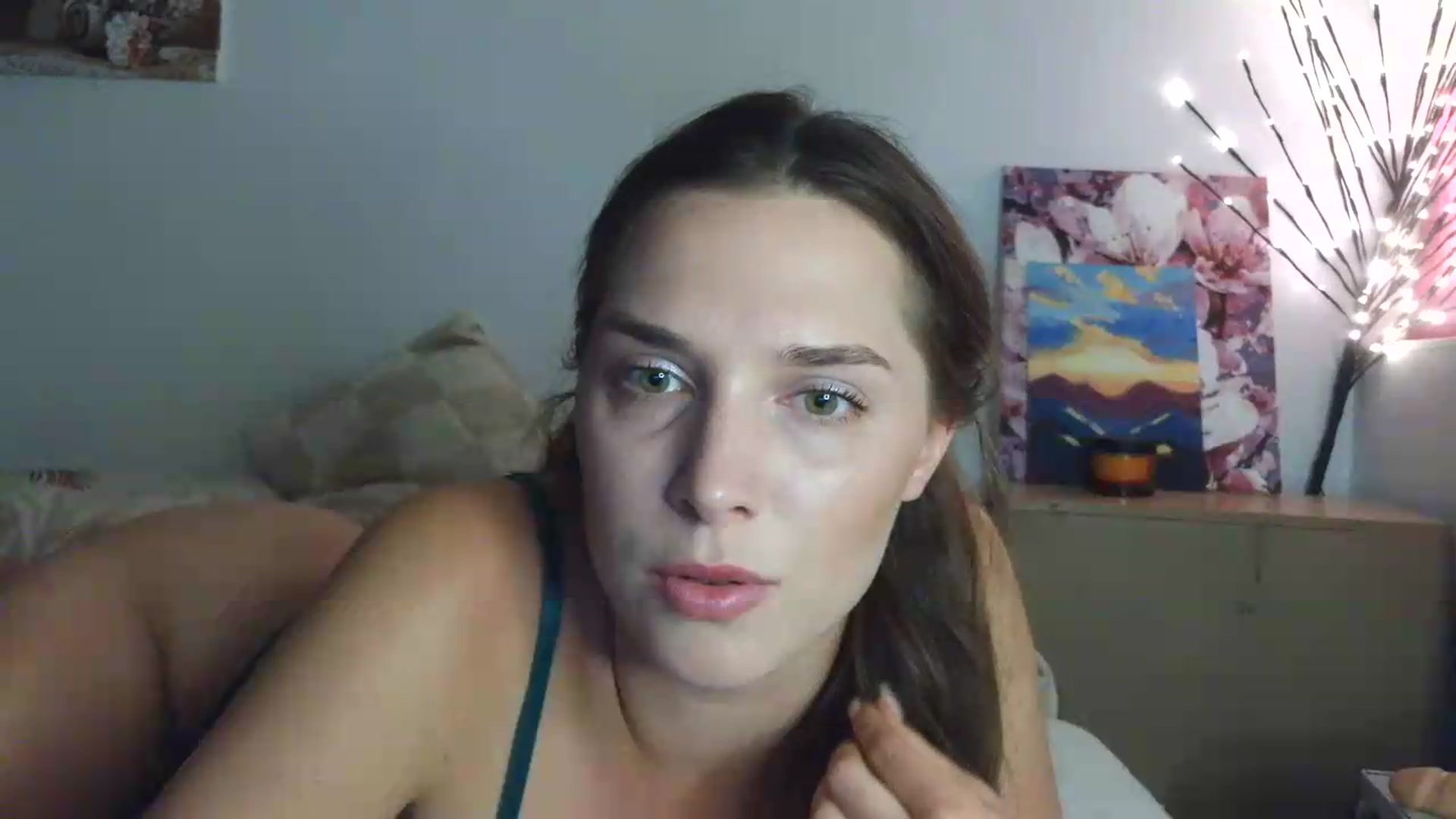 Gallery image thumbnail from HaleyReed's myfreecams stream on, 06/22/2026, 13:07 image 7 of 20