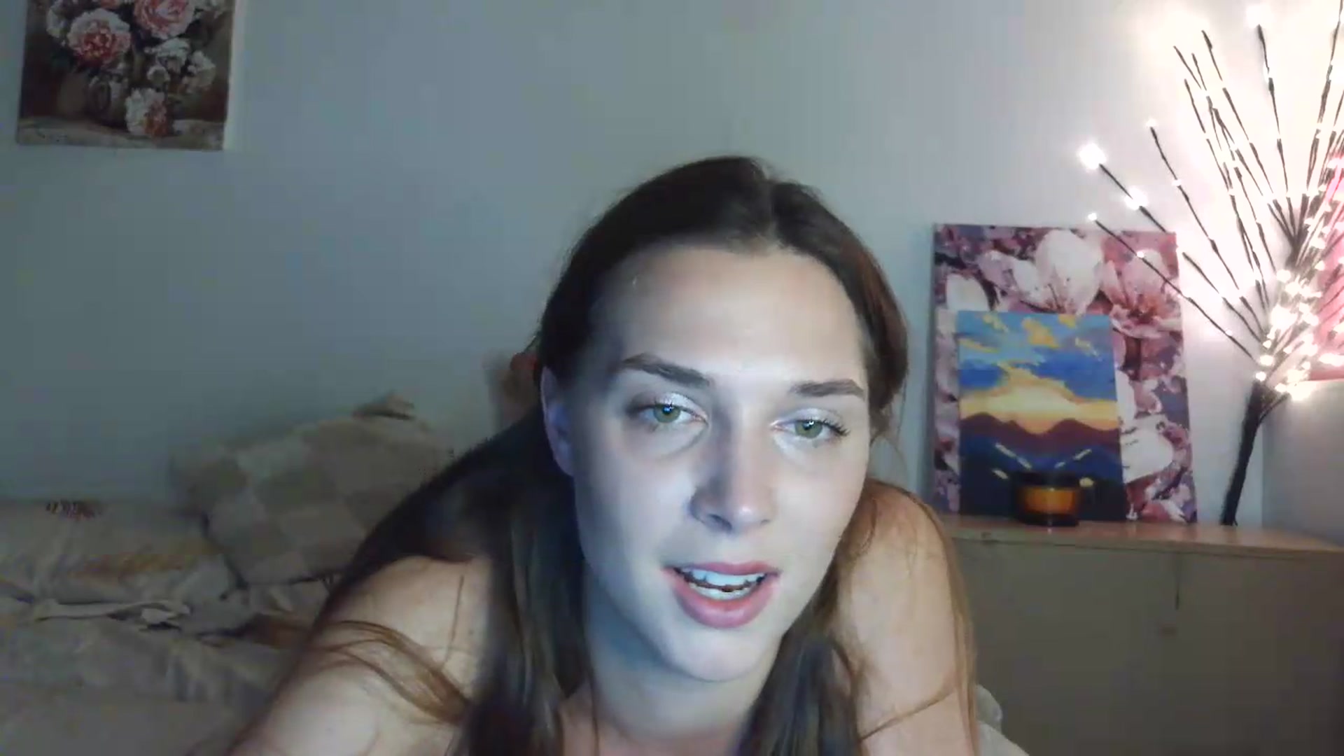 Gallery image thumbnail from HaleyReed's myfreecams stream on, 06/22/2026, 13:54 image 14 of 20