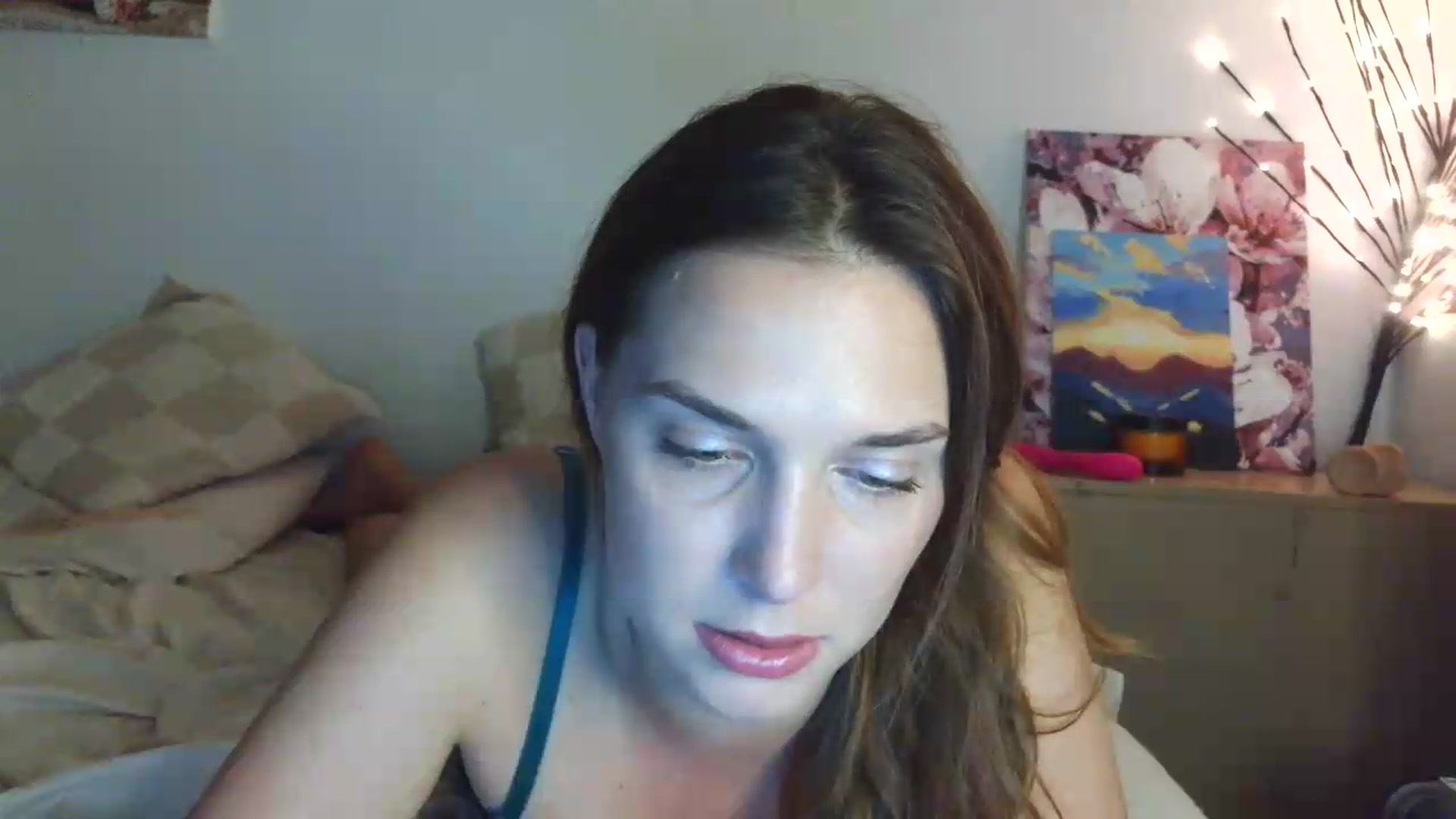 Gallery image thumbnail from HaleyReed's myfreecams stream on, 06/22/2026, 16:11 image 18 of 20