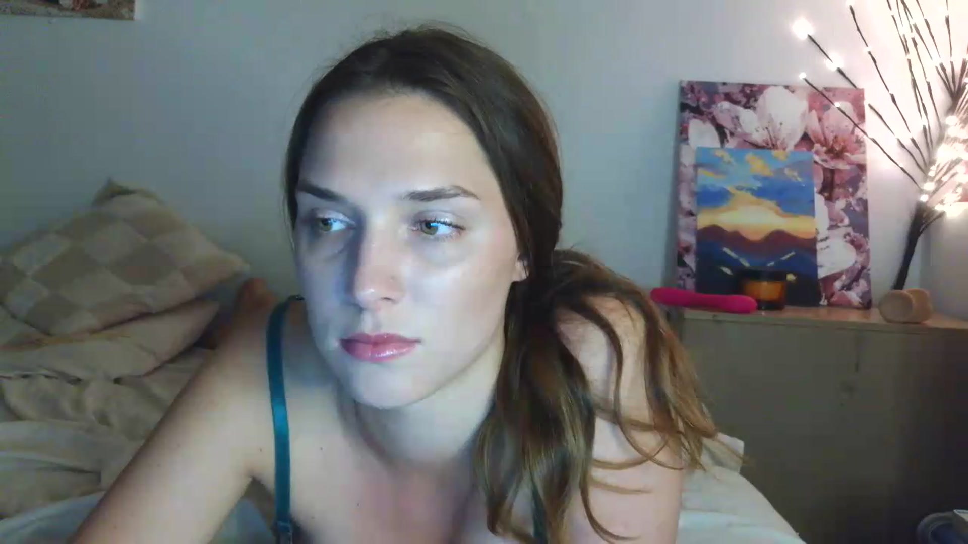 Gallery image thumbnail from HaleyReed's myfreecams stream on, 06/22/2026, 16:11 image 14 of 20