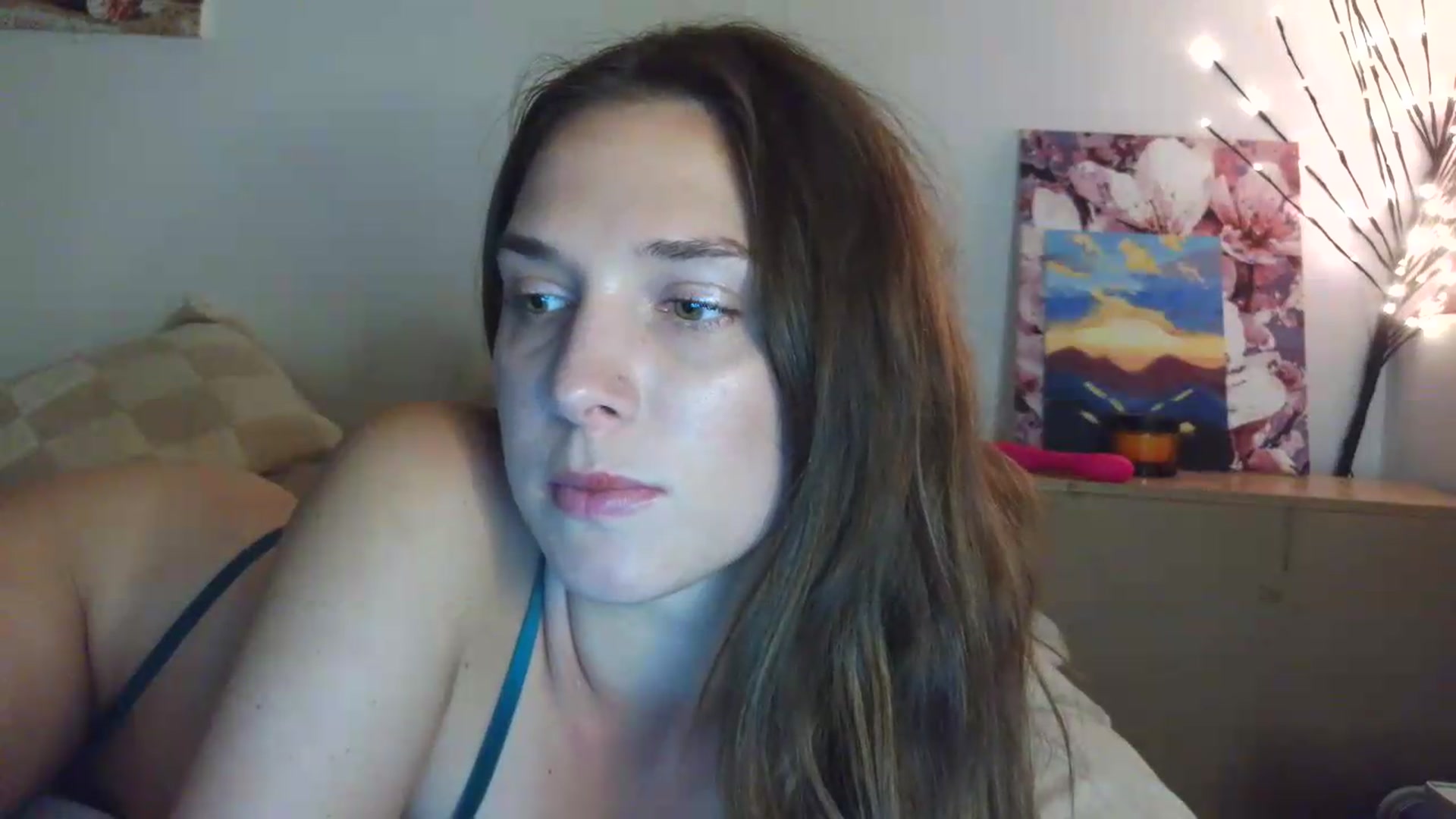 Gallery image thumbnail from HaleyReed's myfreecams stream on, 06/22/2026, 16:50 image 17 of 20