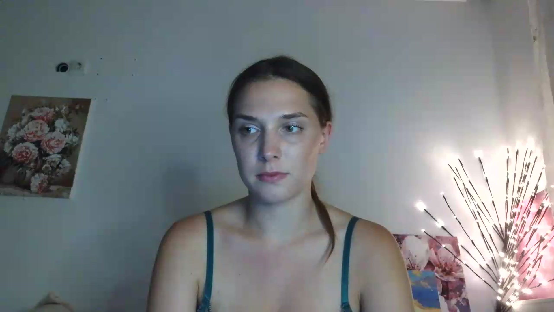 Gallery image thumbnail from HaleyReed's myfreecams stream on, 06/22/2026, 17:16 image 12 of 20