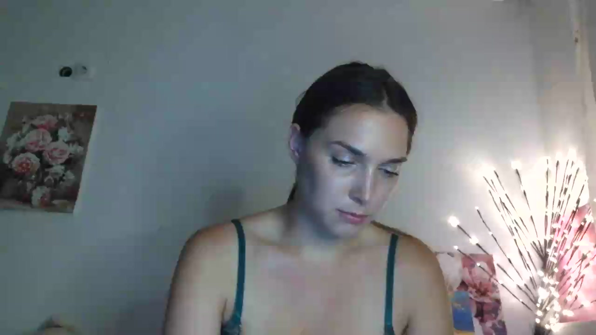 Gallery image thumbnail from HaleyReed's myfreecams stream on, 06/22/2026, 17:16 image 9 of 20