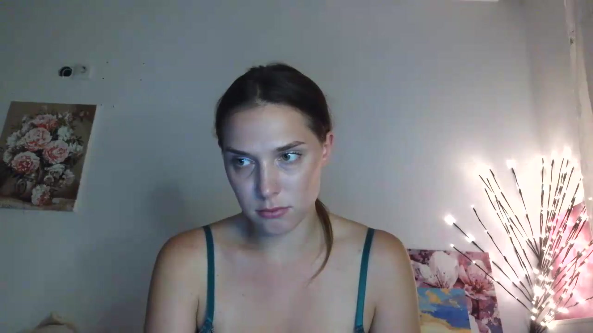 Gallery image thumbnail from HaleyReed's myfreecams stream on, 06/22/2026, 17:16 image 8 of 20
