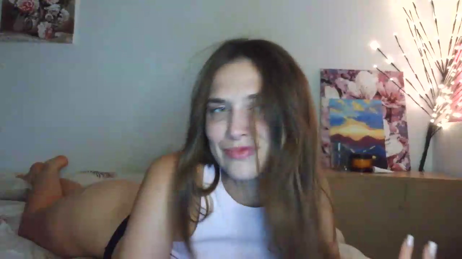 Gallery image thumbnail from HaleyReed's myfreecams stream on, 06/24/2026, 16:07 image 17 of 20