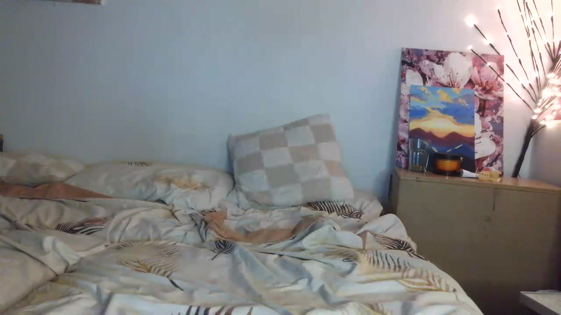 Gallery image thumbnail from HaleyReed's myfreecams stream on, 06/25/2026, 17:16 image 6 of 20