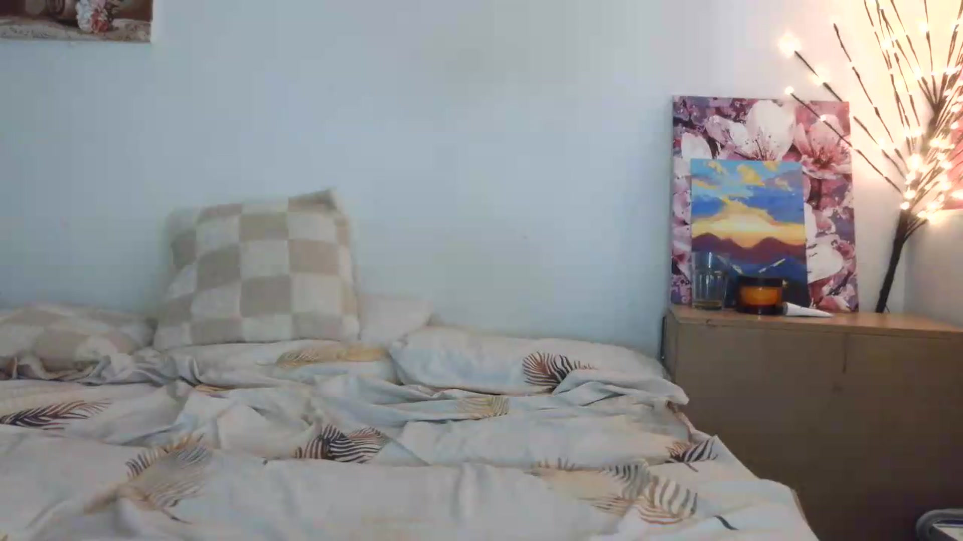 Gallery image thumbnail from HaleyReed's myfreecams stream on, 06/26/2026, 10:37 image 9 of 20