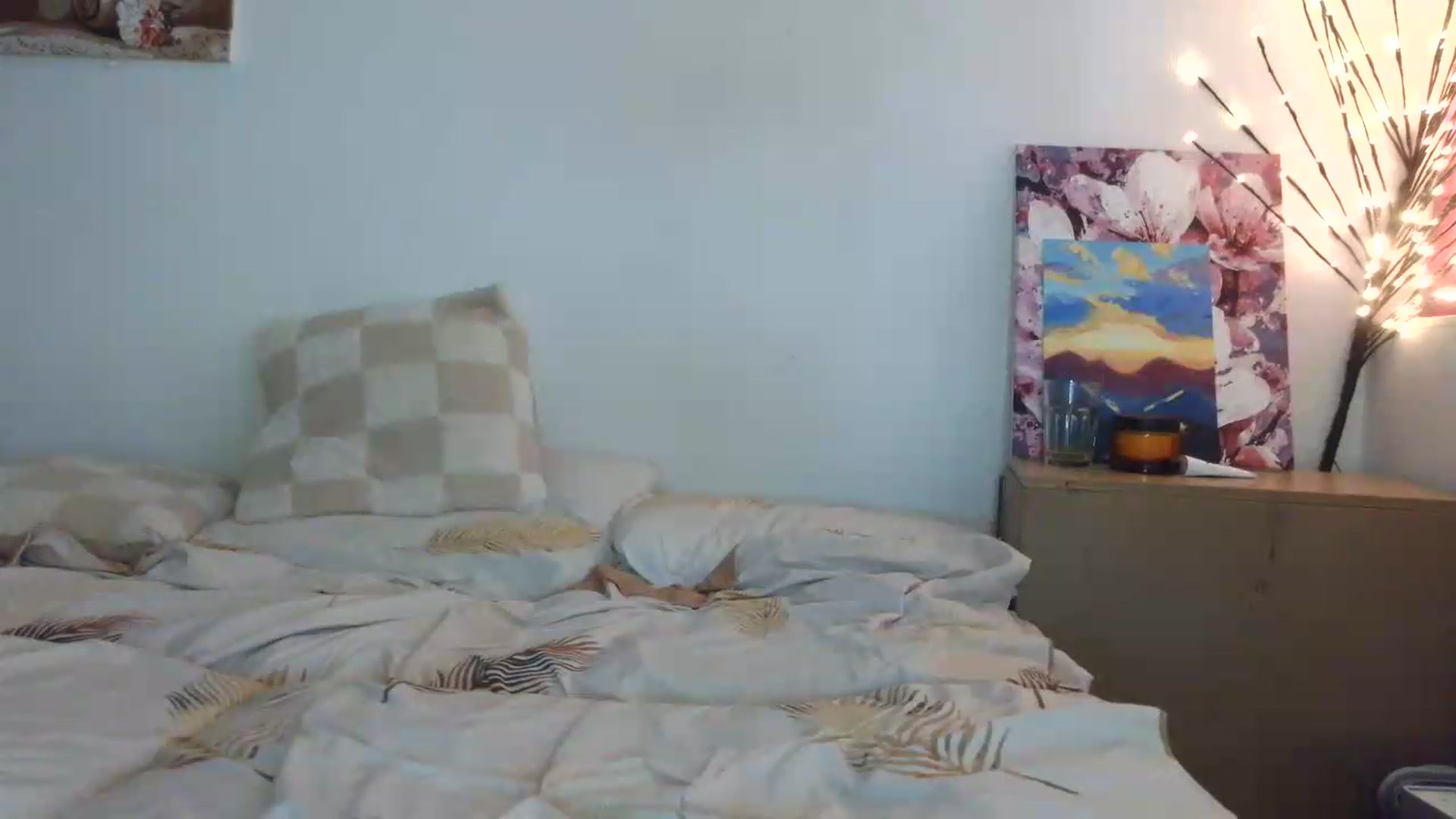 Gallery image thumbnail from HaleyReed's myfreecams stream on, 06/26/2026, 10:37 image 13 of 20