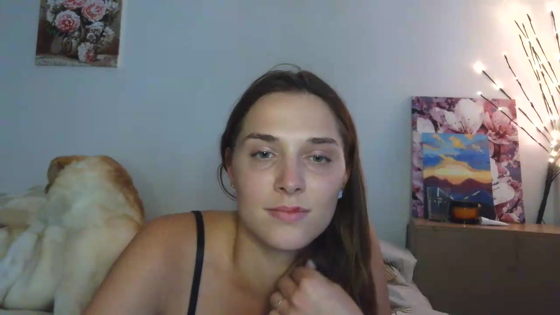Gallery image thumbnail from HaleyReed's myfreecams stream on, 06/26/2026, 14:39 image 18 of 20