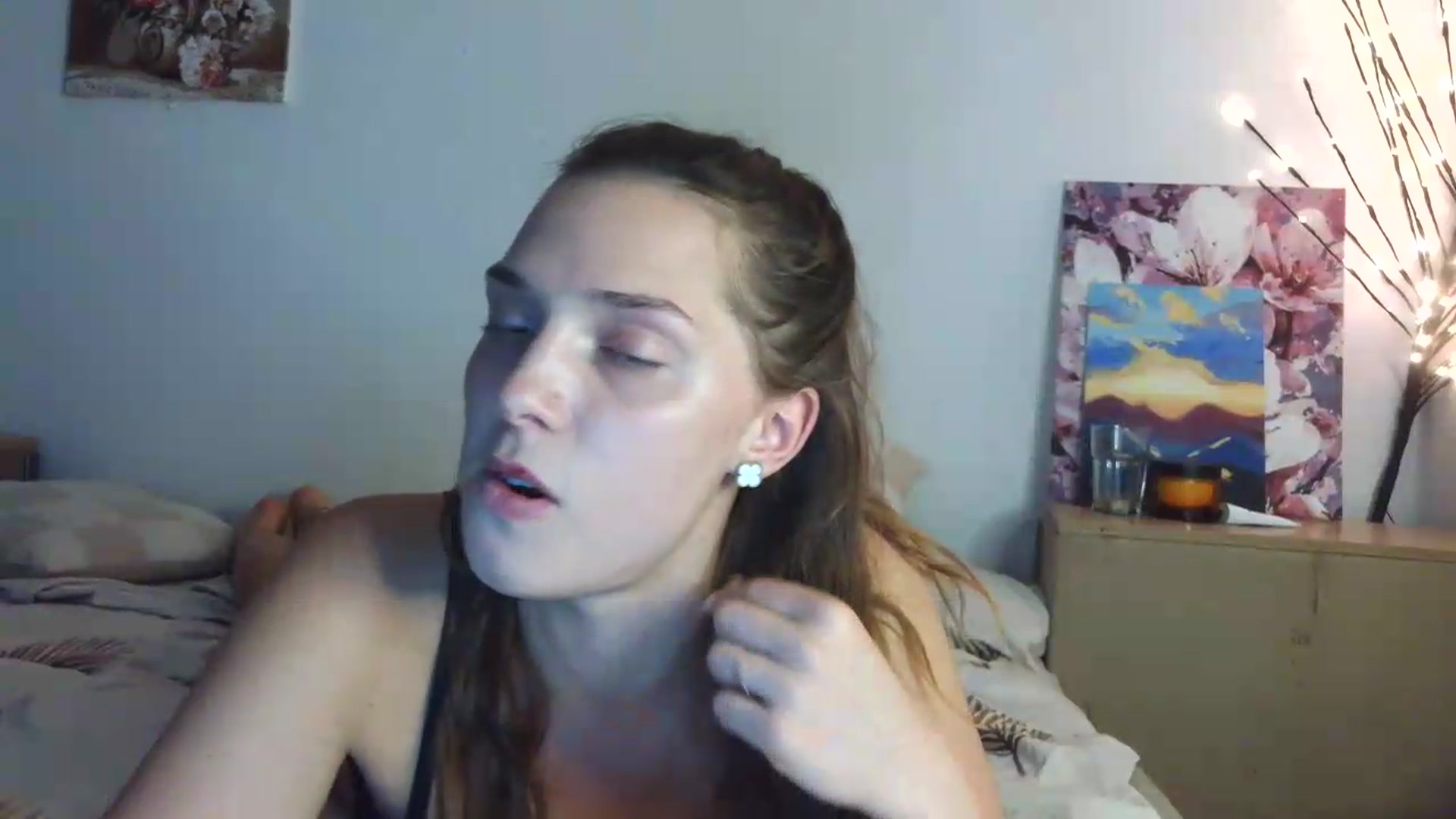 Gallery image thumbnail from HaleyReed's myfreecams stream on, 06/26/2026, 15:16 image 13 of 20