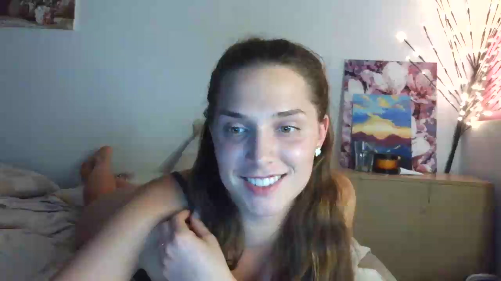 Gallery image thumbnail from HaleyReed's myfreecams stream on, 06/26/2026, 15:52 image 17 of 20