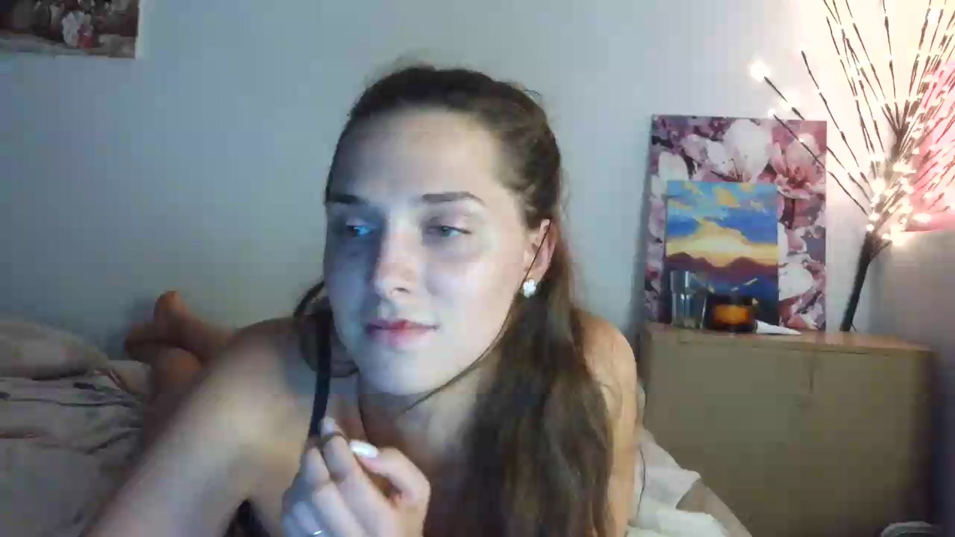Gallery image thumbnail from HaleyReed's myfreecams stream on, 06/26/2026, 15:52 image 2 of 20