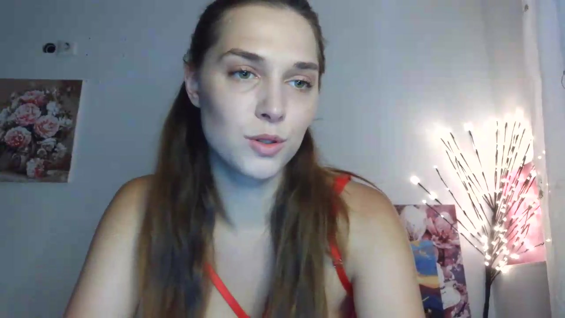 Gallery image thumbnail from HaleyReed's myfreecams stream on, 06/28/2026, 12:30 image 4 of 20