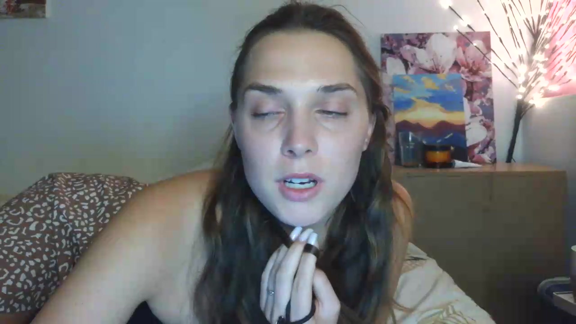 Gallery image thumbnail from HaleyReed's myfreecams stream on, 06/28/2026, 15:57 image 17 of 20