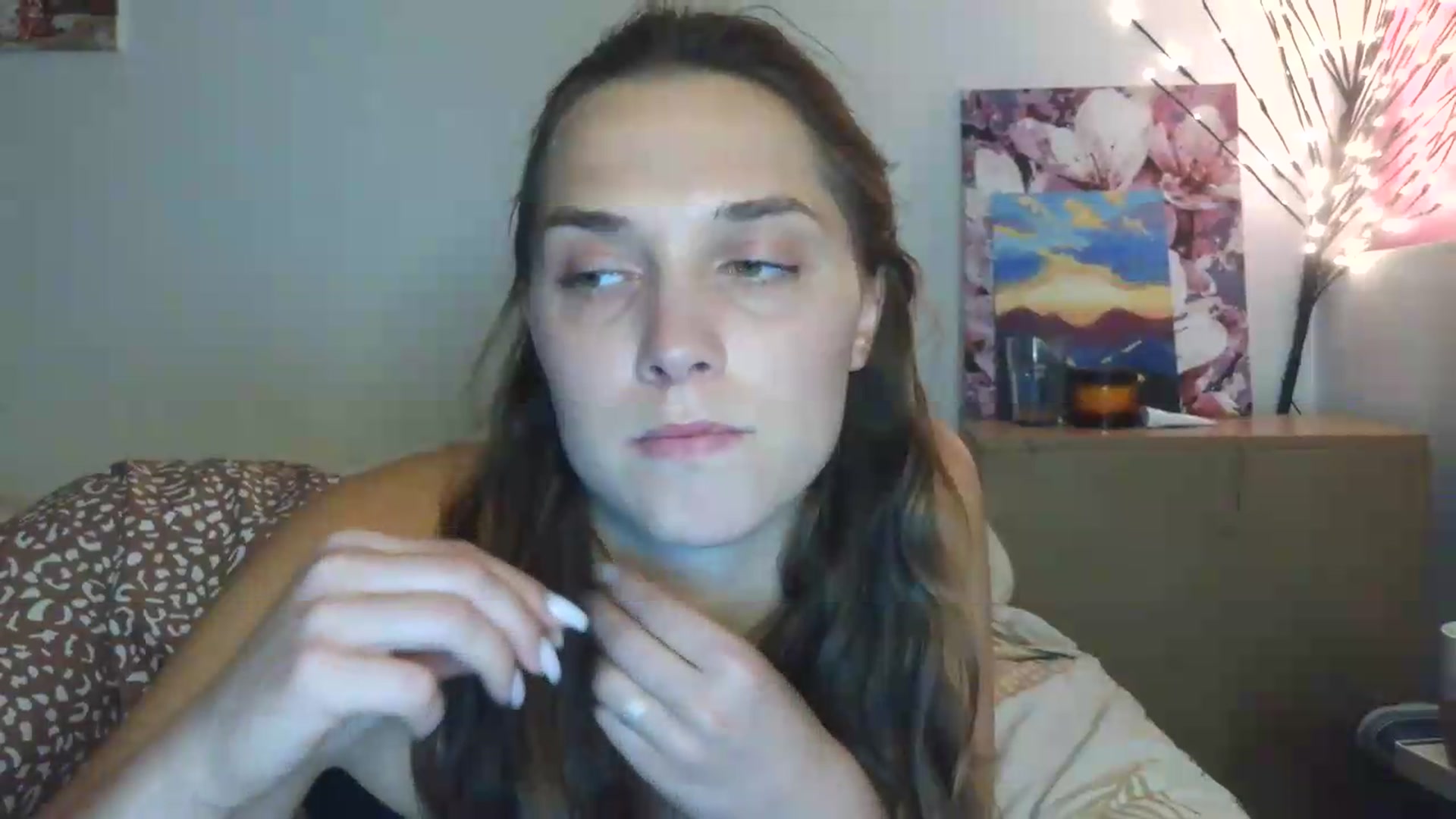 Gallery image thumbnail from HaleyReed's myfreecams stream on, 06/28/2026, 15:57 image 15 of 20