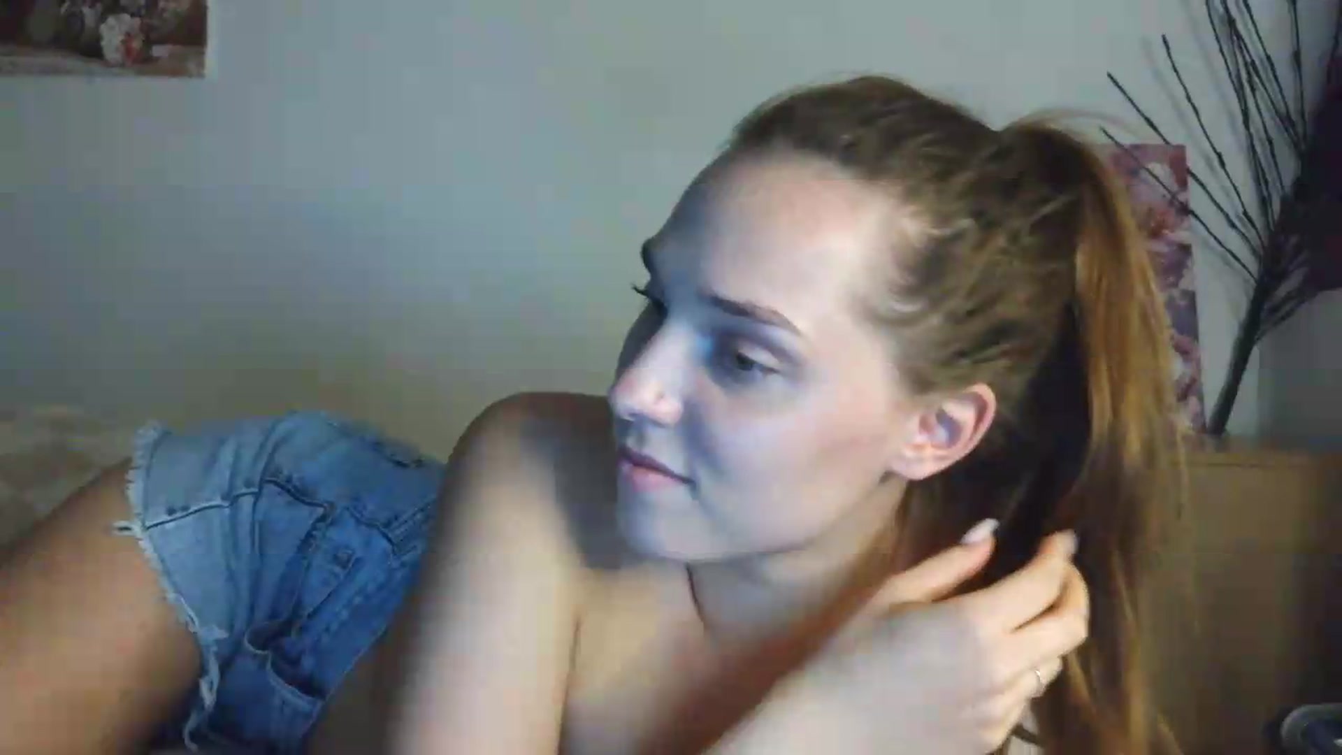 Gallery image thumbnail from HaleyReed's myfreecams stream on, 07/01/2026, 16:03 image 6 of 20