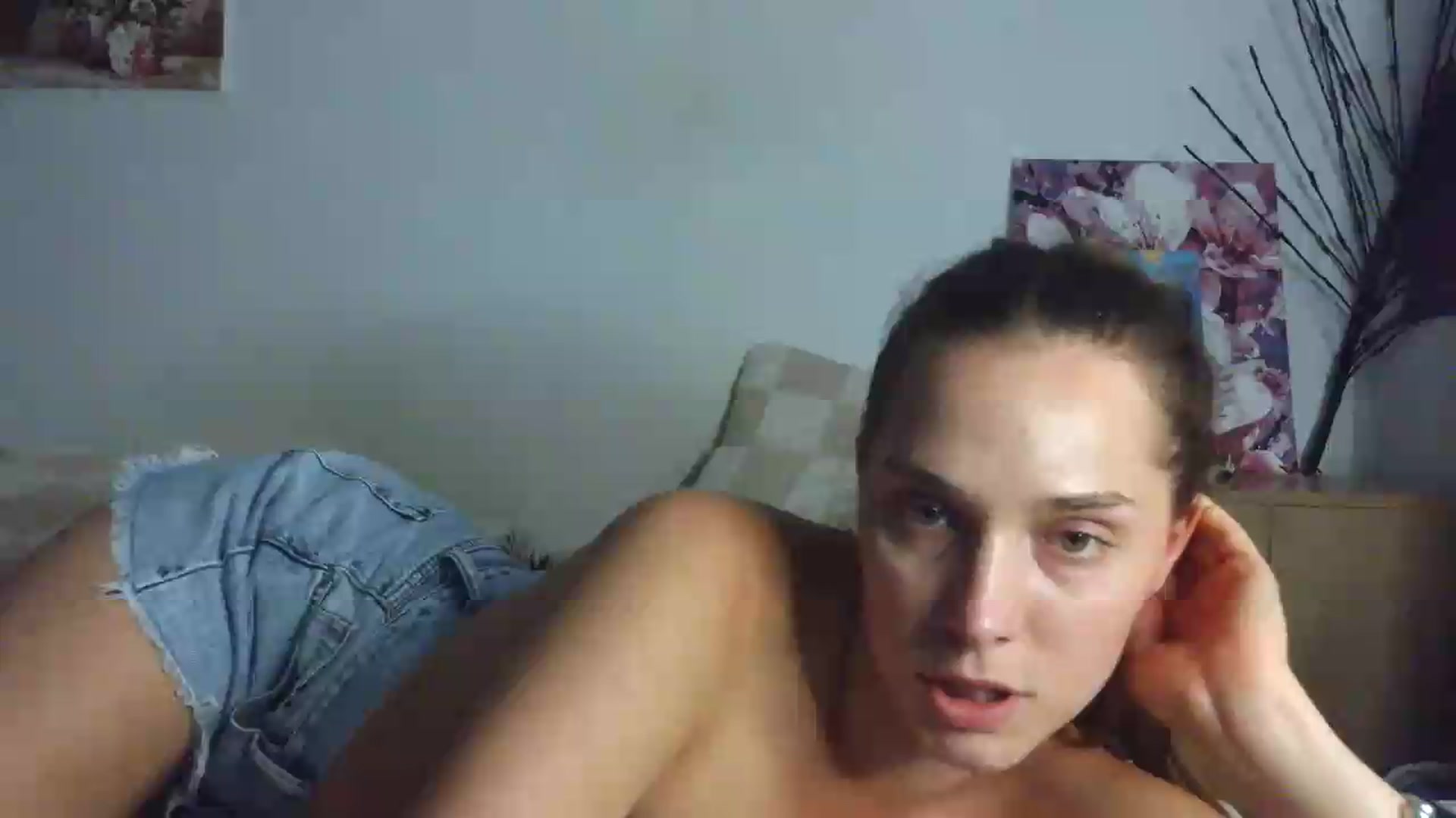 Gallery image thumbnail from HaleyReed's myfreecams stream on, 07/01/2026, 16:03 image 1 of 20