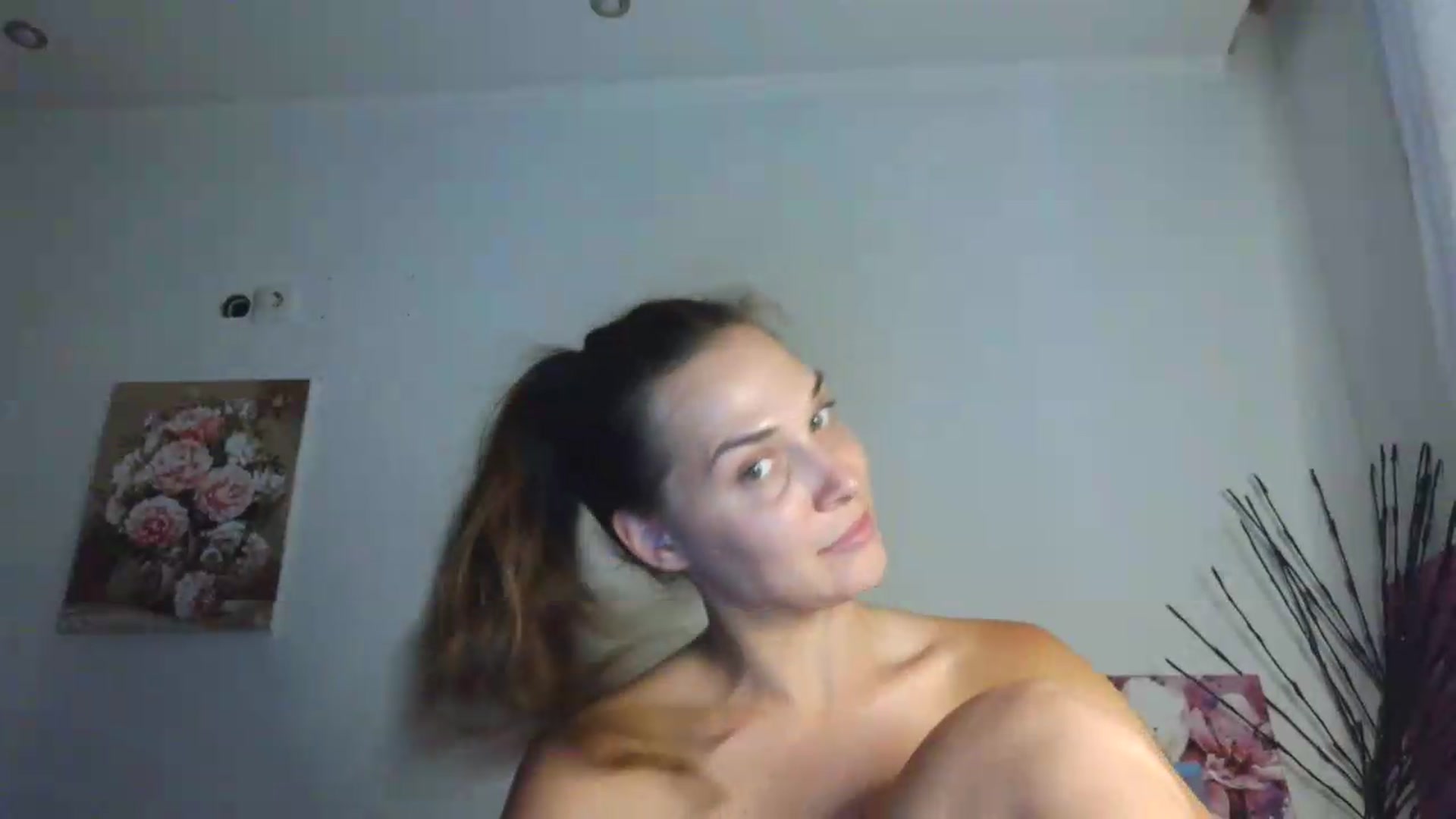 Gallery image thumbnail from HaleyReed's myfreecams stream on, 07/01/2026, 16:31 image 17 of 20
