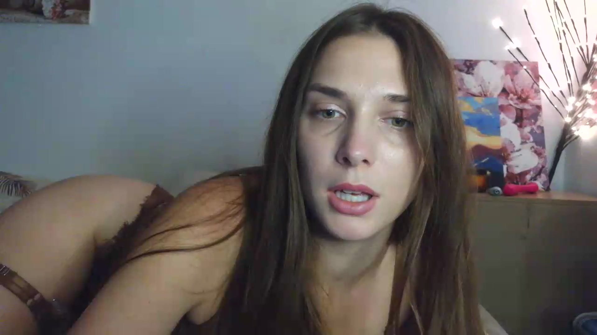 Gallery image thumbnail from HaleyReed's myfreecams stream on, 07/05/2026, 13:18 image 16 of 20