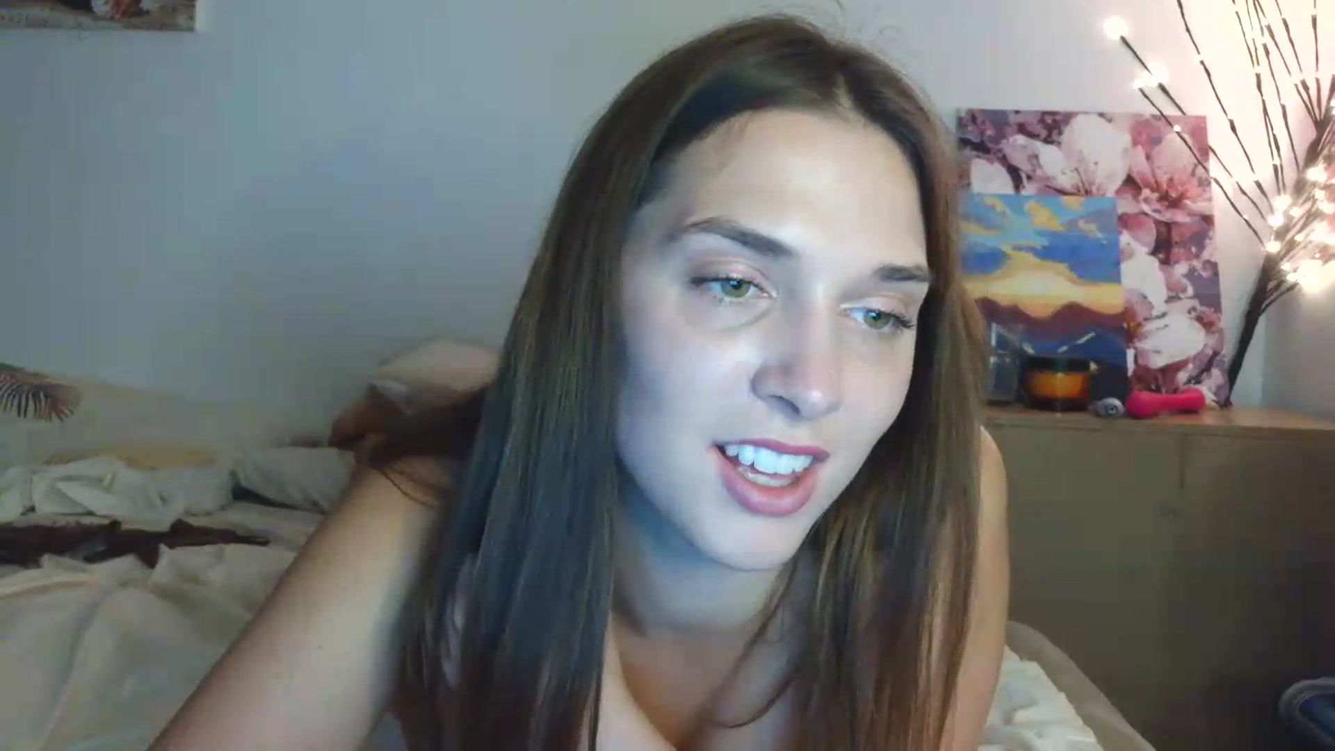 Gallery image thumbnail from HaleyReed's myfreecams stream on, 07/05/2026, 13:18 image 7 of 20