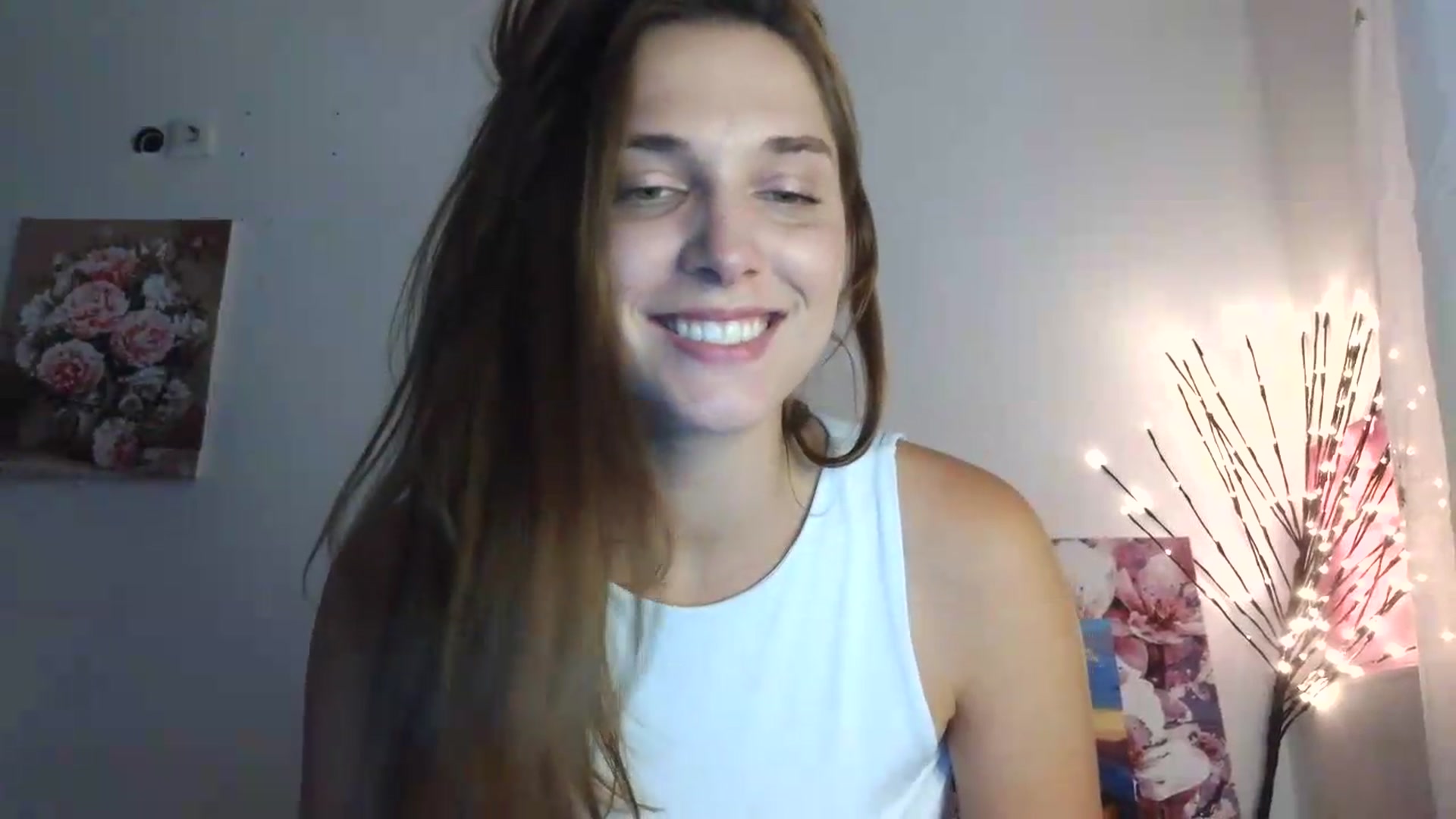 Gallery image thumbnail from HaleyReed's myfreecams stream on, 07/06/2026, 12:09 image 15 of 20