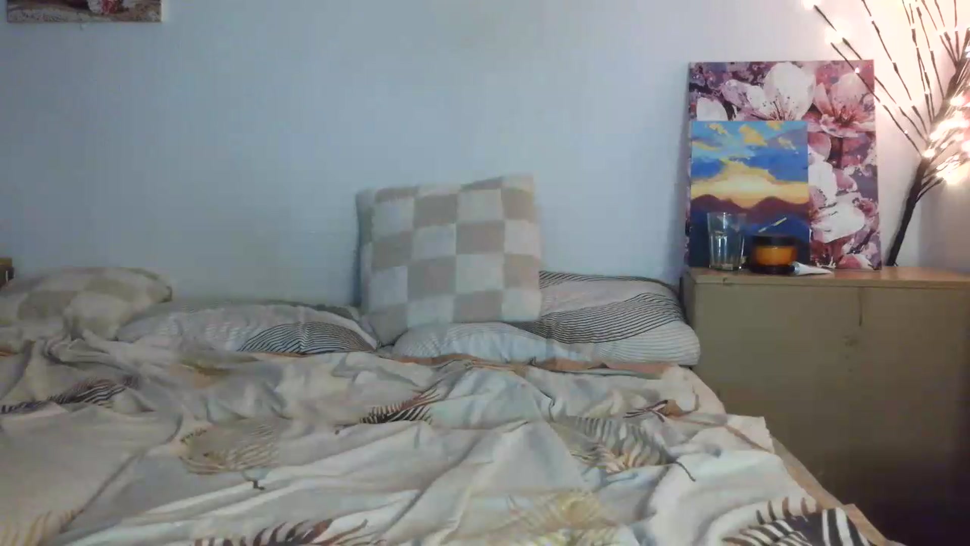 Gallery image thumbnail from HaleyReed's myfreecams stream on, 07/06/2026, 12:09 image 9 of 20