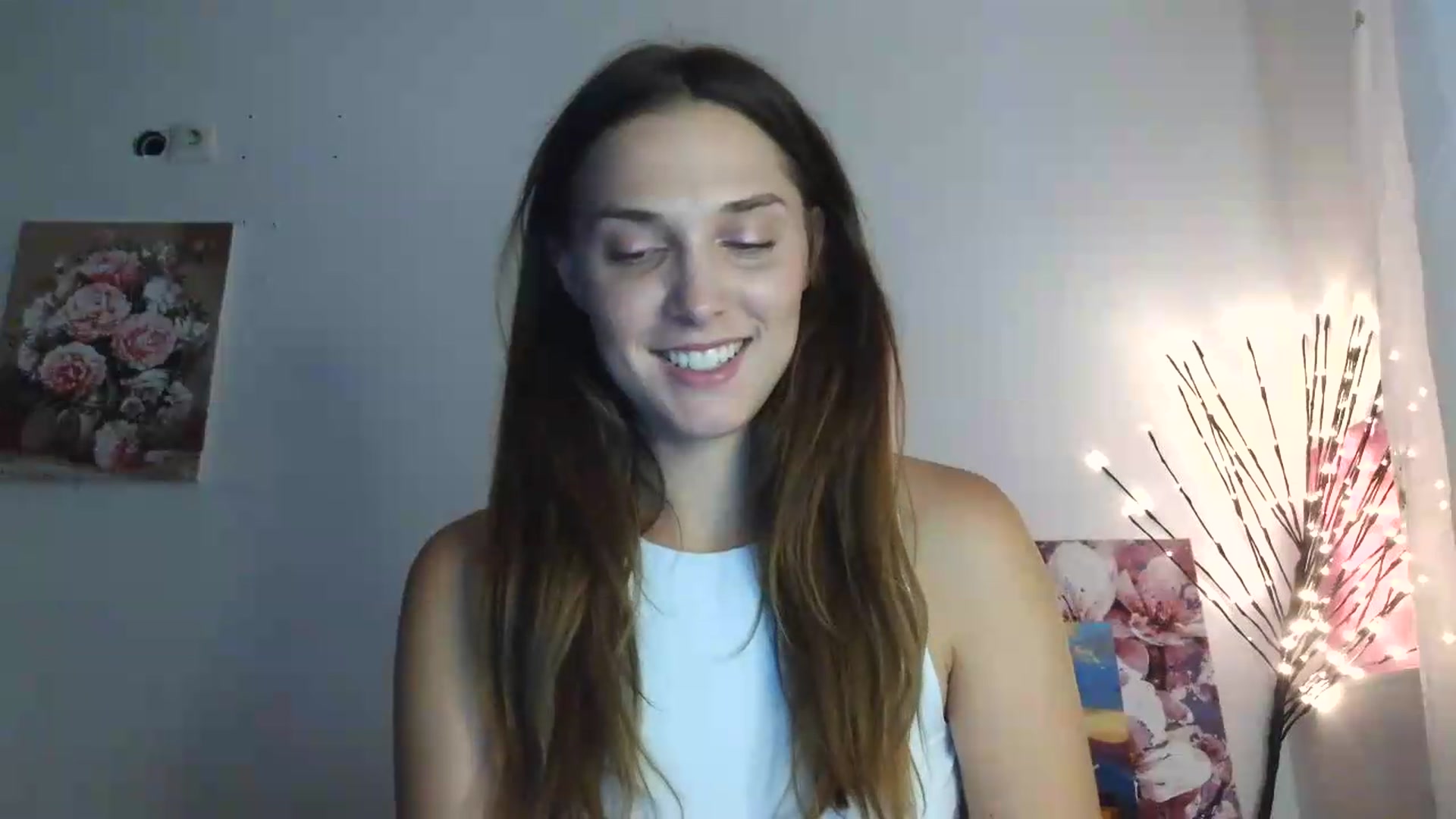 Gallery image thumbnail from HaleyReed's myfreecams stream on, 07/06/2026, 12:09 image 17 of 20
