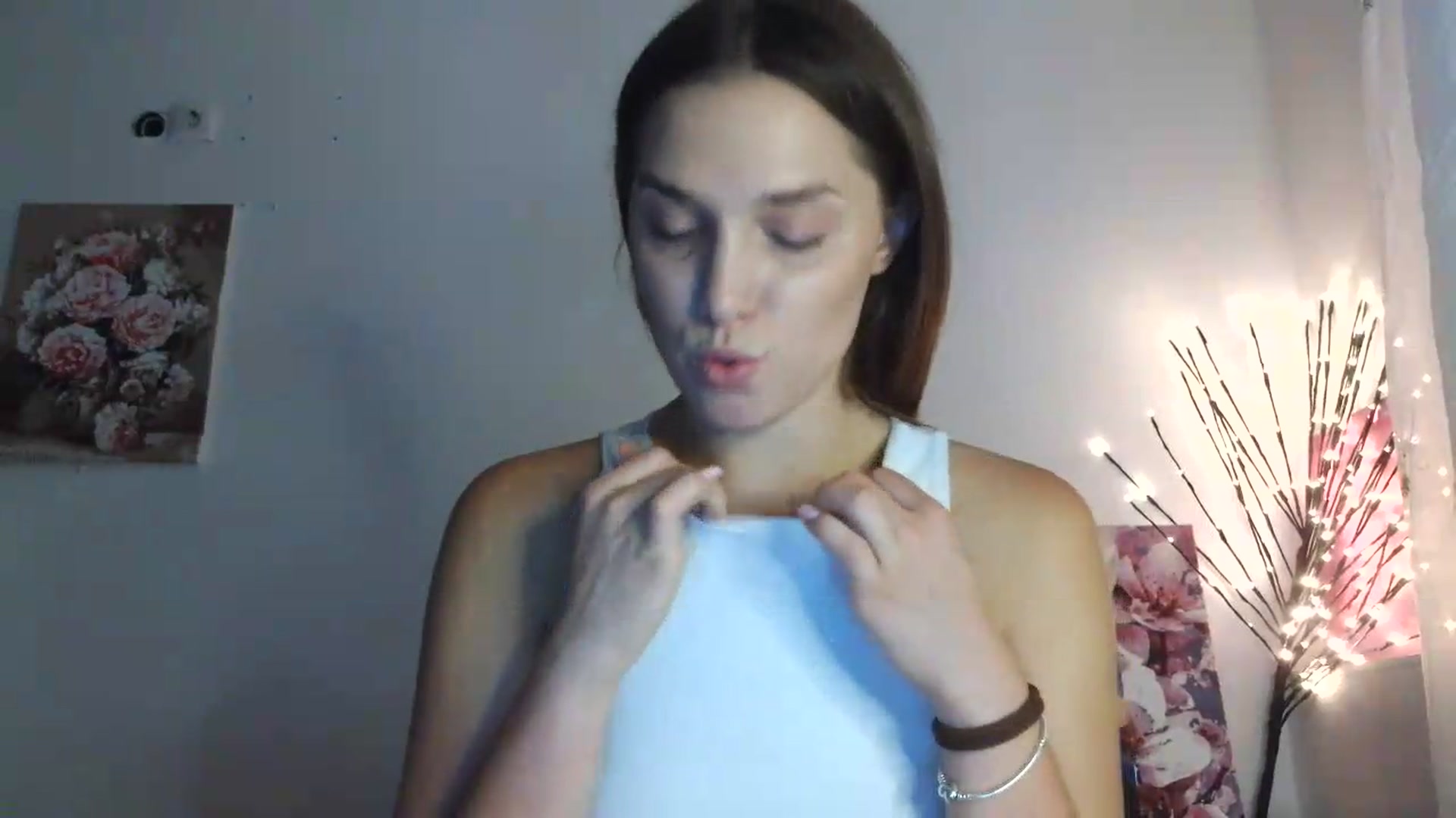 Gallery image thumbnail from HaleyReed's myfreecams stream on, 07/06/2026, 12:09 image 18 of 20