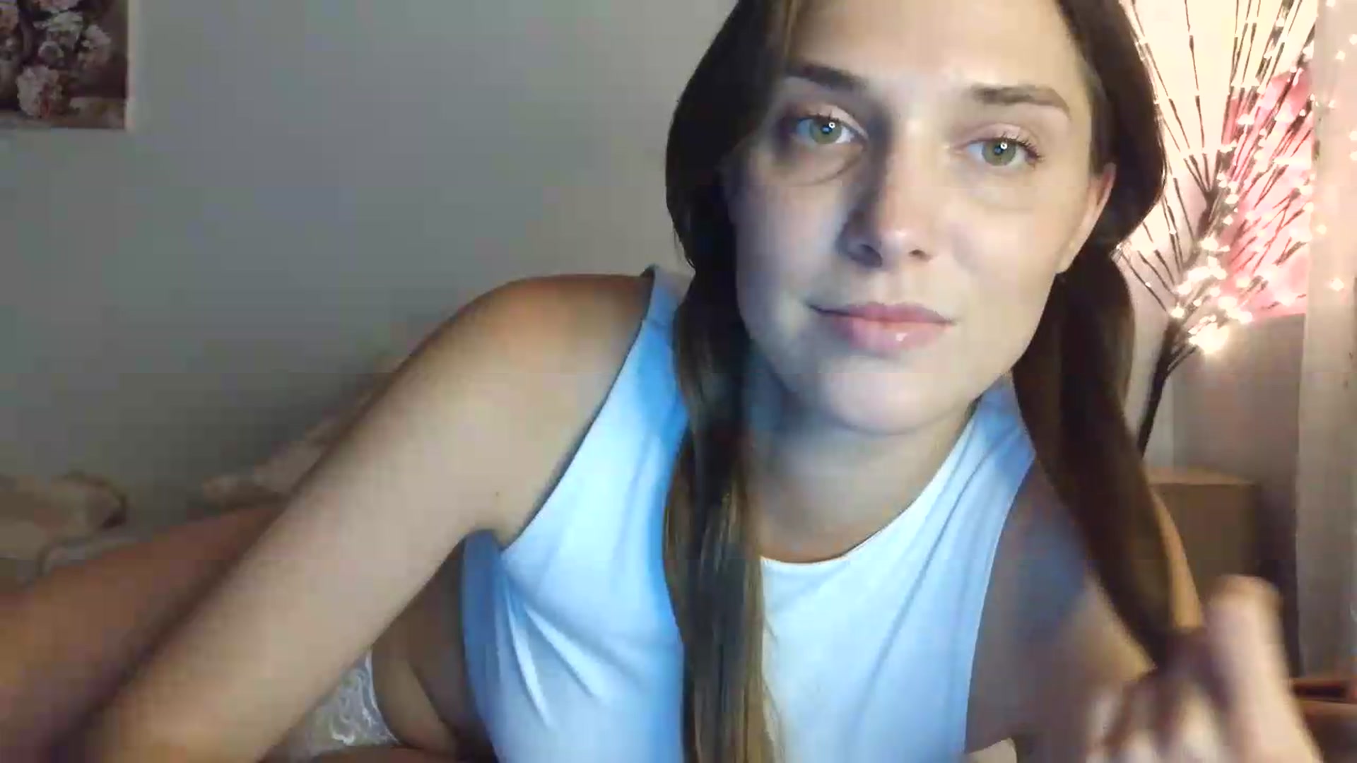 Gallery image thumbnail from HaleyReed's myfreecams stream on, 07/06/2026, 13:22 image 17 of 20