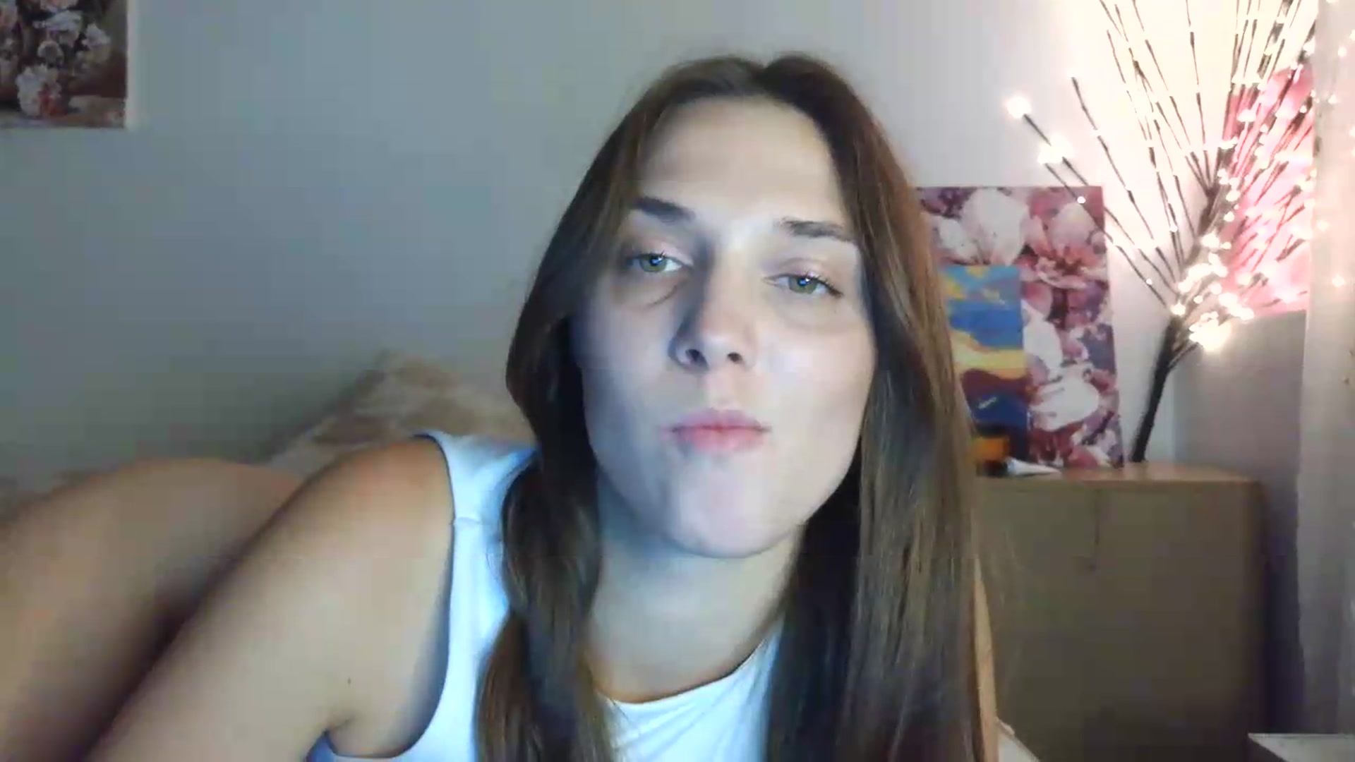 Gallery image thumbnail from HaleyReed's myfreecams stream on, 07/06/2026, 13:22 image 19 of 20