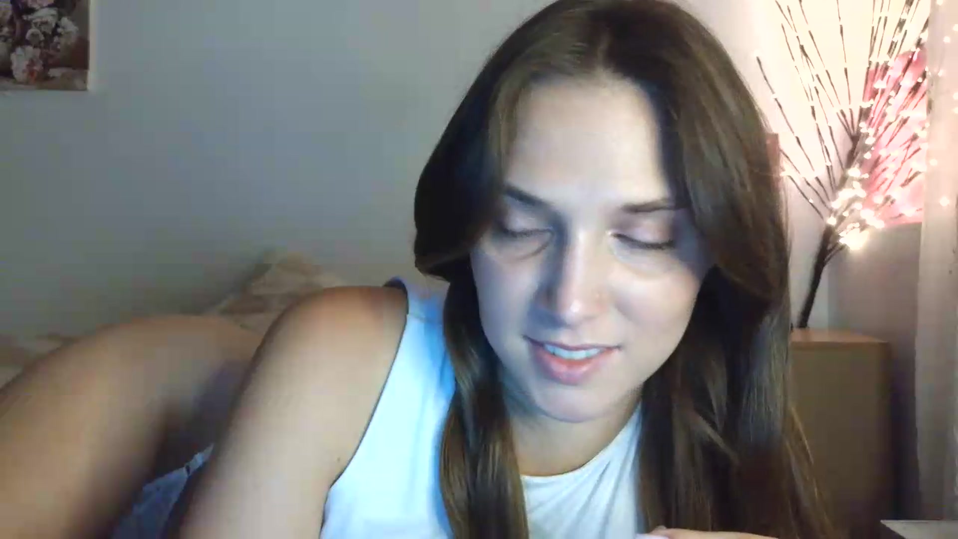 Gallery image thumbnail from HaleyReed's myfreecams stream on, 07/06/2026, 13:22 image 18 of 20