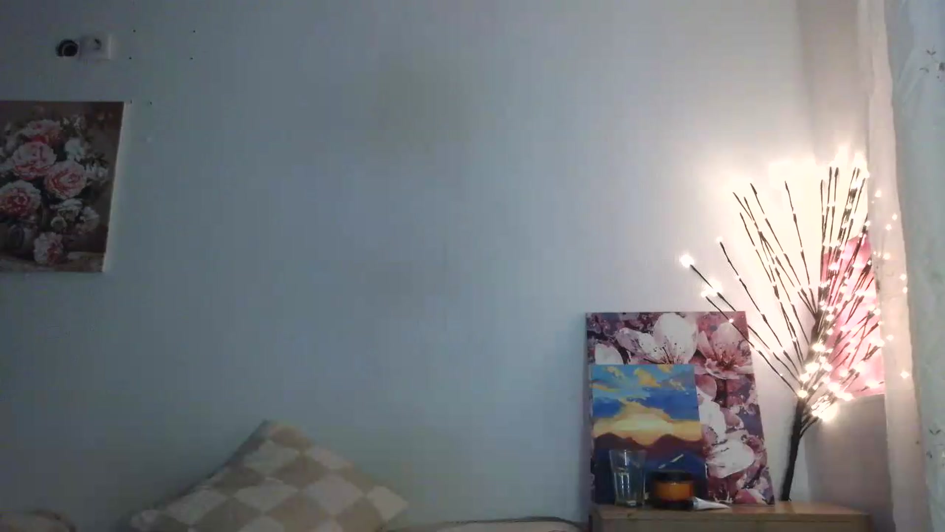 Gallery image thumbnail from HaleyReed's myfreecams stream on, 07/06/2026, 13:22 image 15 of 20