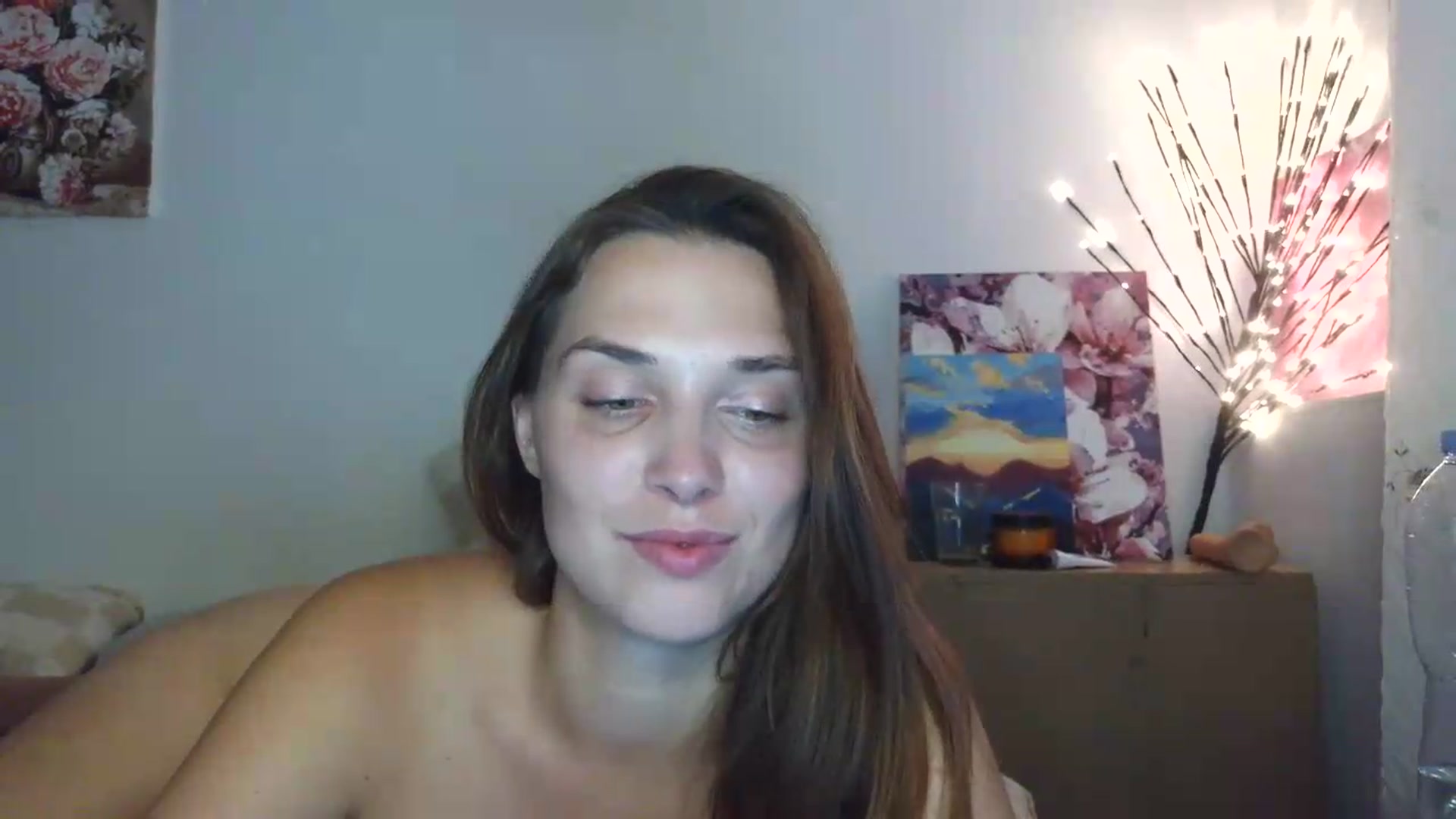 Gallery image thumbnail from HaleyReed's myfreecams stream on, 07/06/2026, 15:00 image 18 of 20