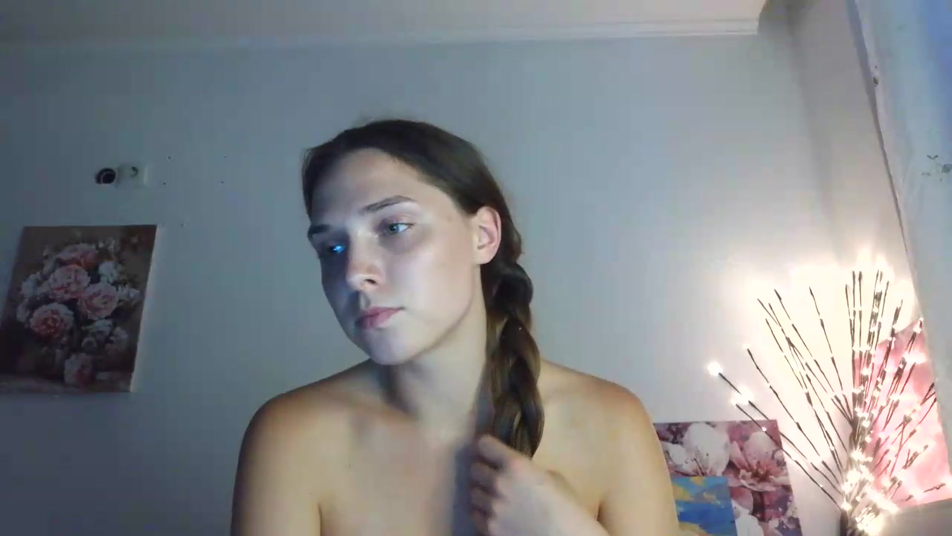 Gallery image thumbnail from HaleyReed's myfreecams stream on, 07/06/2026, 16:27 image 12 of 20