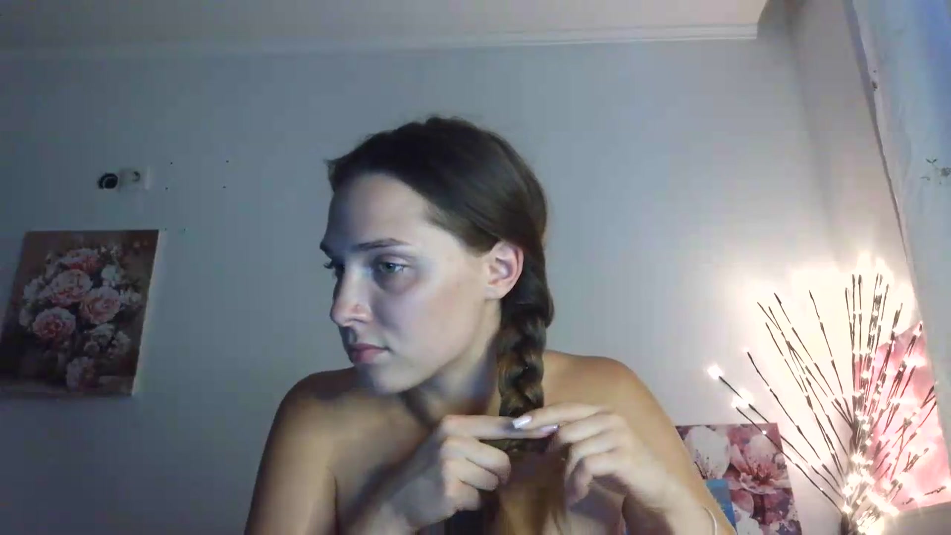 Gallery image thumbnail from HaleyReed's myfreecams stream on, 07/06/2026, 16:27 image 14 of 20
