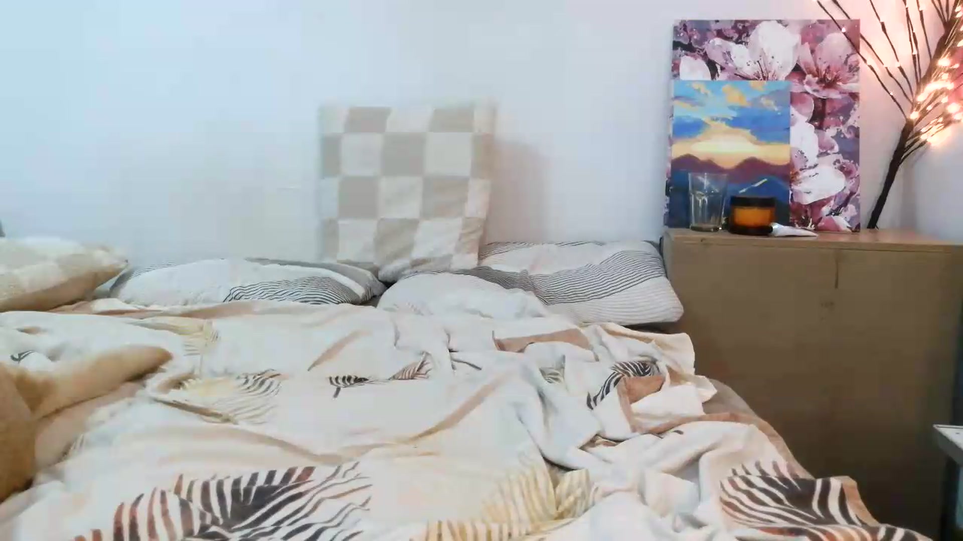 Gallery image thumbnail from HaleyReed's myfreecams stream on, 07/06/2026, 16:54 image 11 of 20