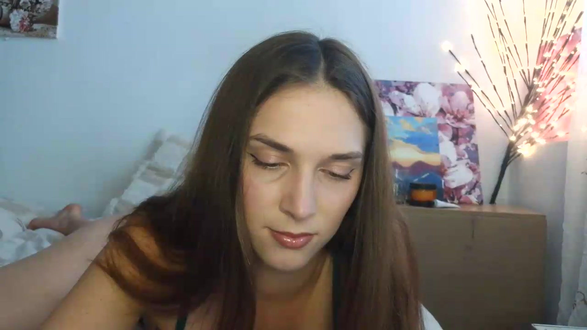 Gallery image thumbnail from HaleyReed's myfreecams stream on, 07/08/2026, 12:23 image 2 of 20
