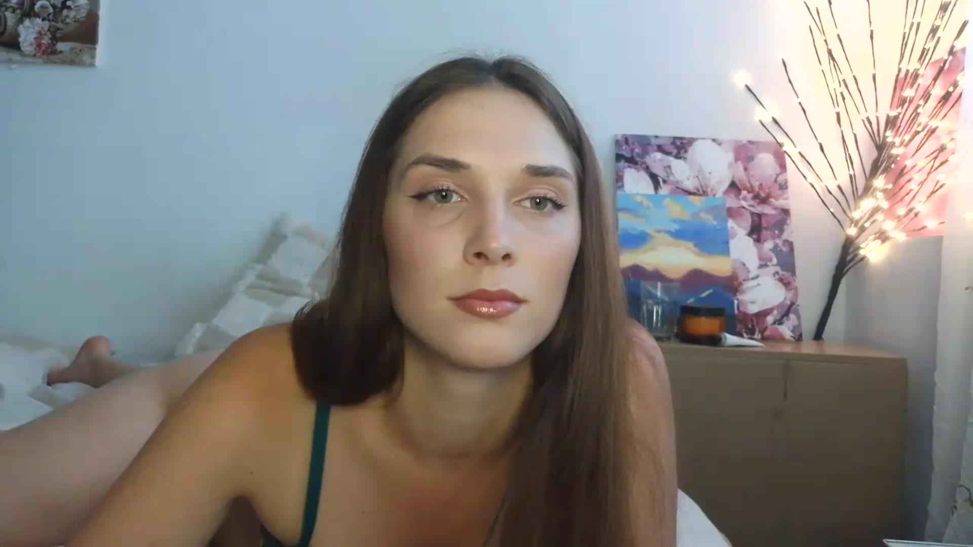 Gallery image thumbnail from HaleyReed's myfreecams stream on, 07/08/2026, 12:23 image 18 of 20