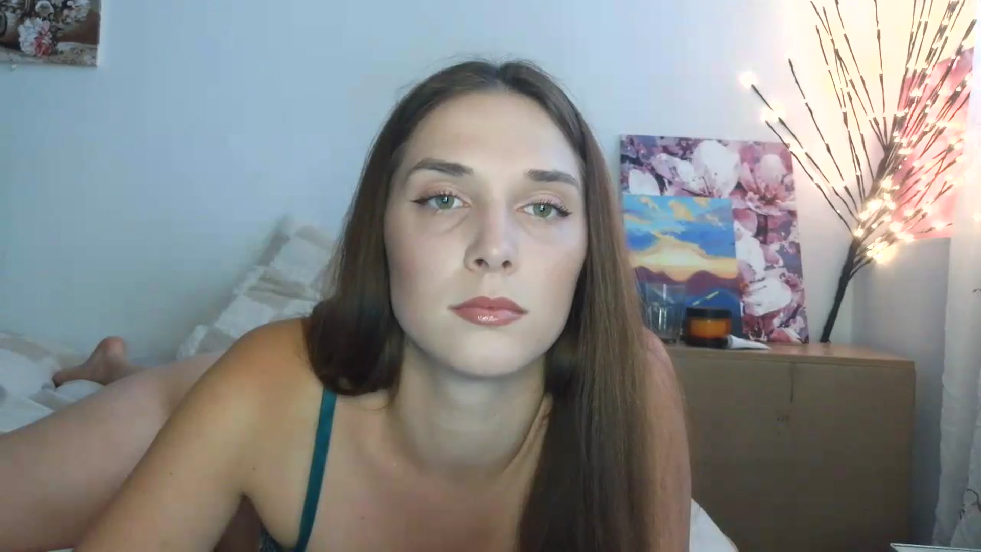 Gallery image thumbnail from HaleyReed's myfreecams stream on, 07/08/2026, 12:23 image 15 of 20