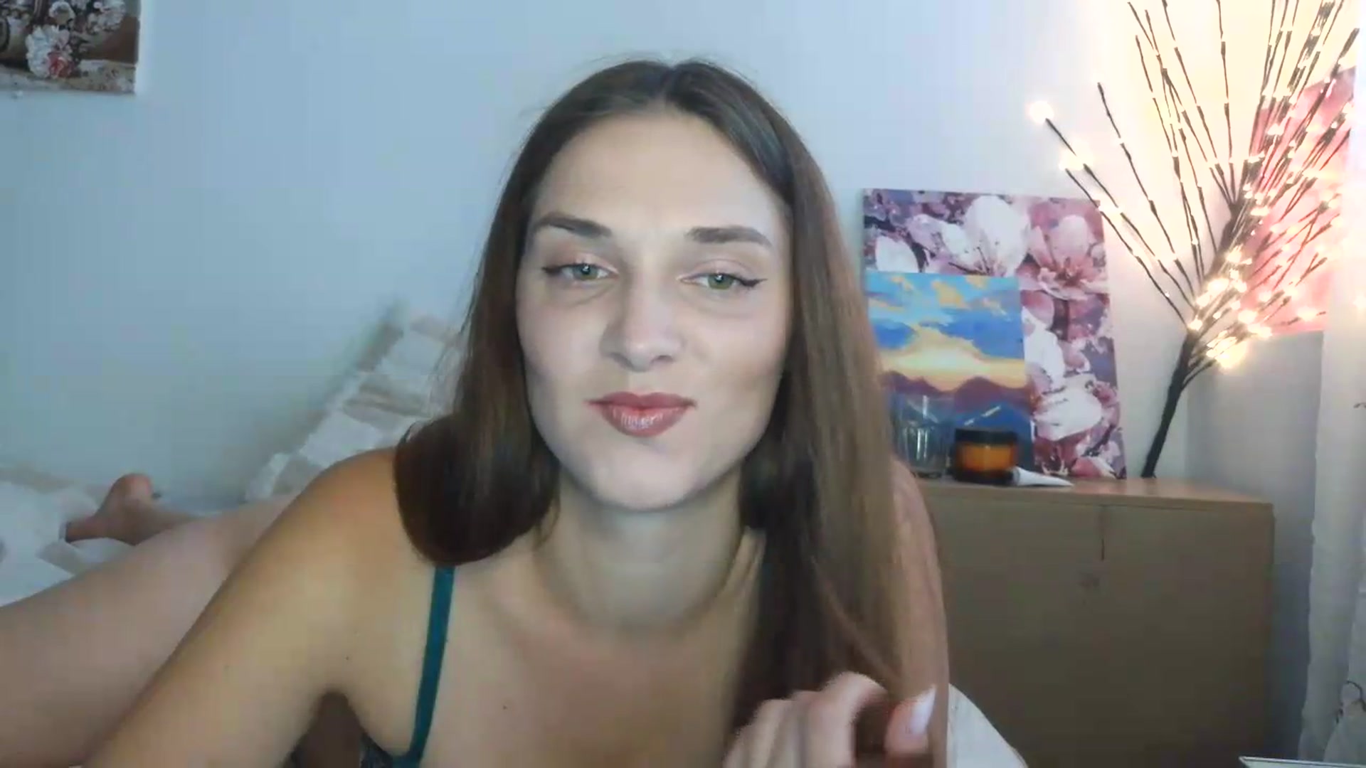Gallery image thumbnail from HaleyReed's myfreecams stream on, 07/08/2026, 12:23 image 19 of 20
