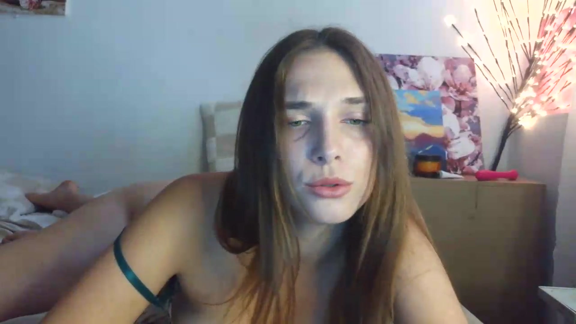 Gallery image thumbnail from HaleyReed's myfreecams stream on, 07/08/2026, 12:58 image 17 of 20