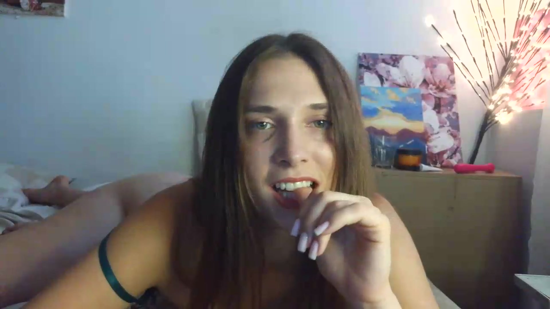 Gallery image thumbnail from HaleyReed's myfreecams stream on, 07/08/2026, 12:58 image 20 of 20