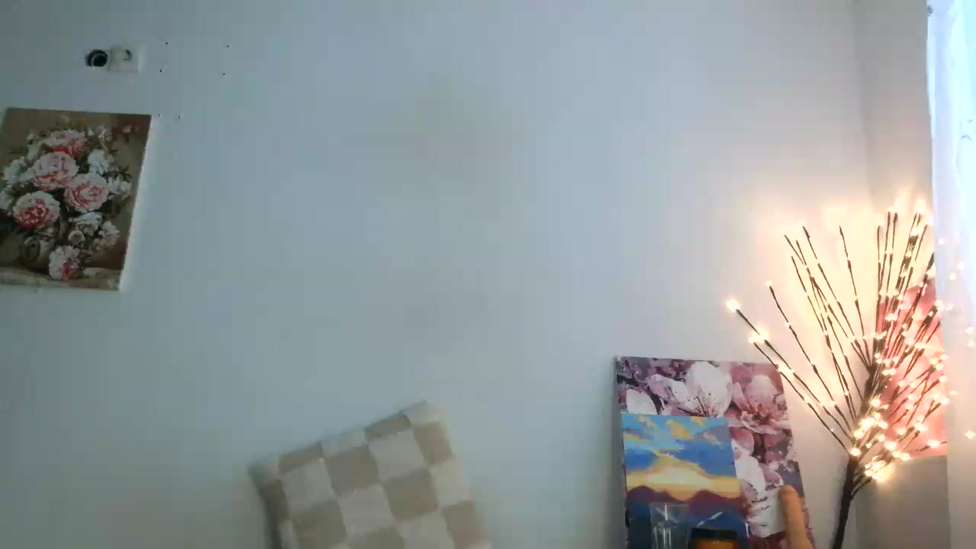 Gallery image thumbnail from HaleyReed's myfreecams stream on, 07/08/2026, 13:37 image 6 of 20