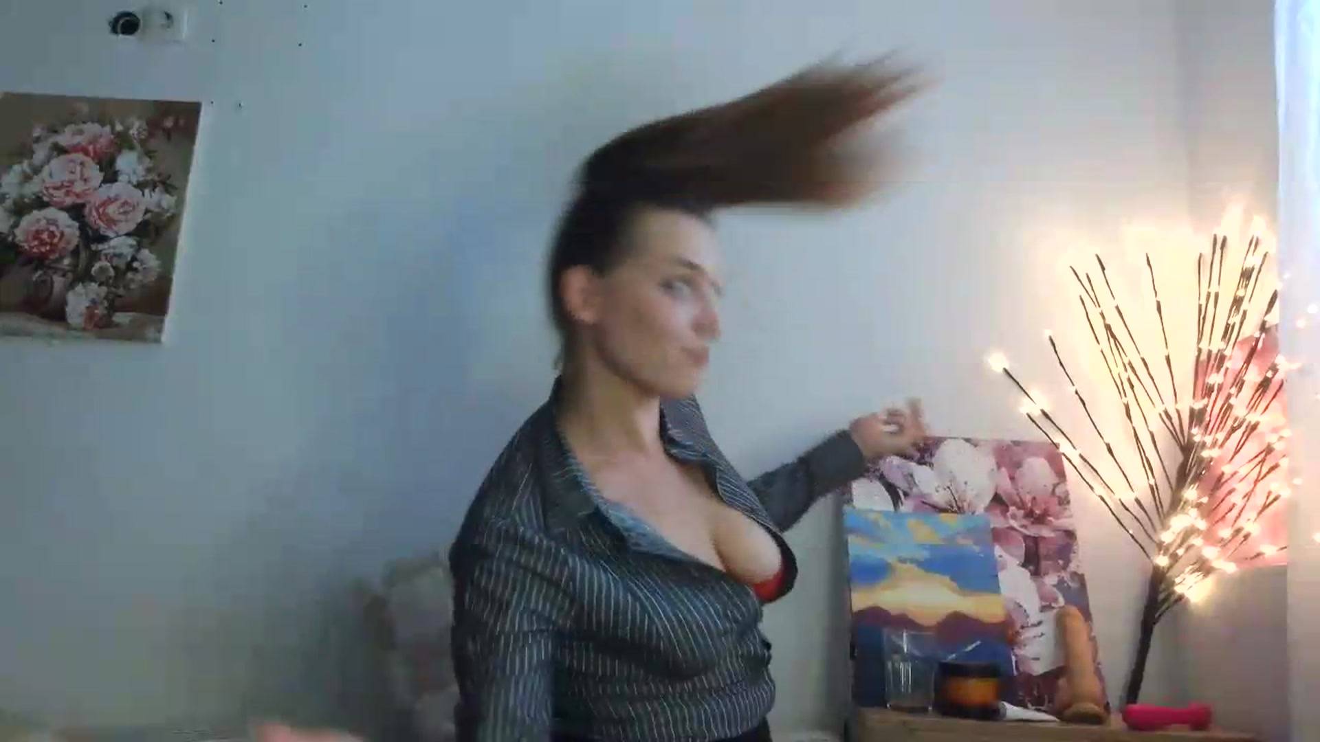 Gallery image thumbnail from HaleyReed's myfreecams stream on, 07/08/2026, 13:37 image 10 of 20