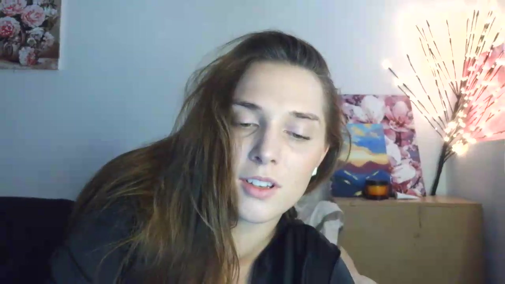 Gallery image thumbnail from HaleyReed's myfreecams stream on, 07/10/2026, 13:16 image 4 of 20