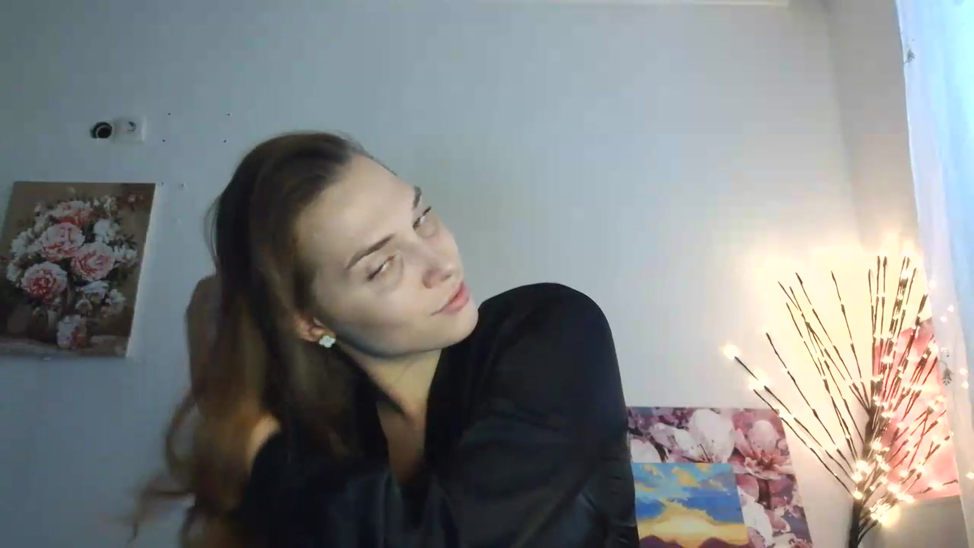 Gallery image thumbnail from HaleyReed's myfreecams stream on, 07/10/2026, 13:16 image 2 of 20