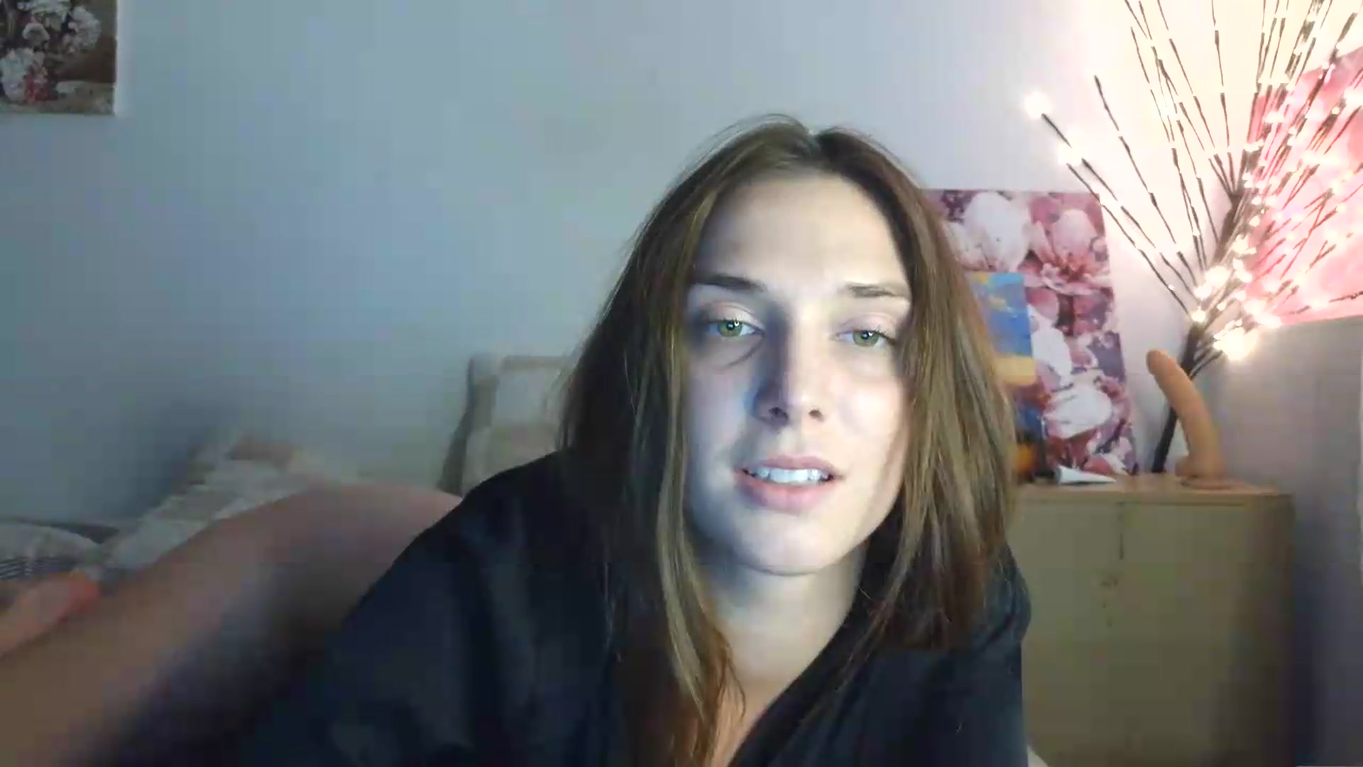 Gallery image thumbnail from HaleyReed's myfreecams stream on, 07/10/2026, 14:41 image 4 of 20