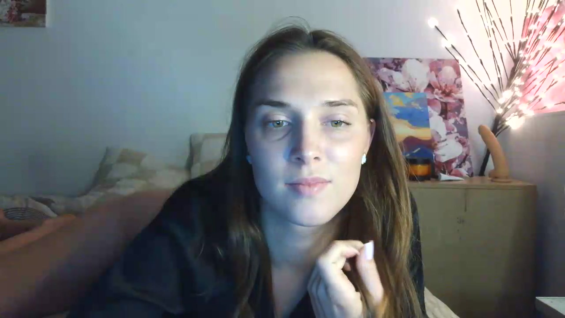 Gallery image thumbnail from HaleyReed's myfreecams stream on, 07/10/2026, 16:21 image 4 of 20