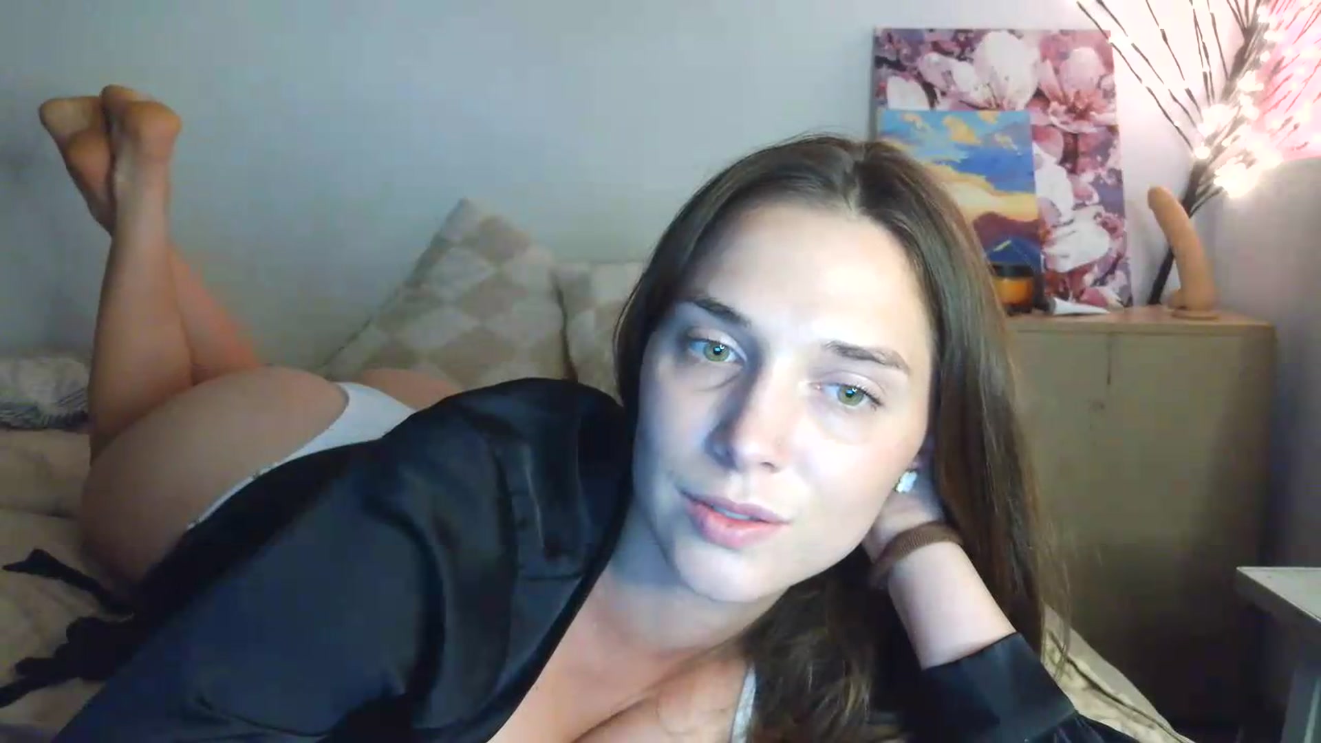Gallery image thumbnail from HaleyReed's myfreecams stream on, 07/10/2026, 16:58 image 18 of 20